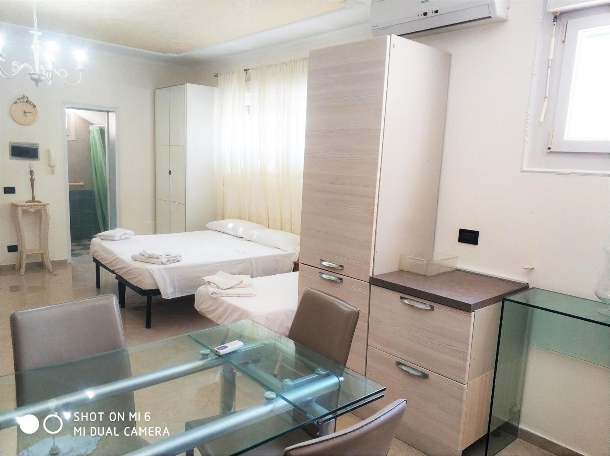 Alloggio In Villa Cristina B&B Галиполи Стая снимка
