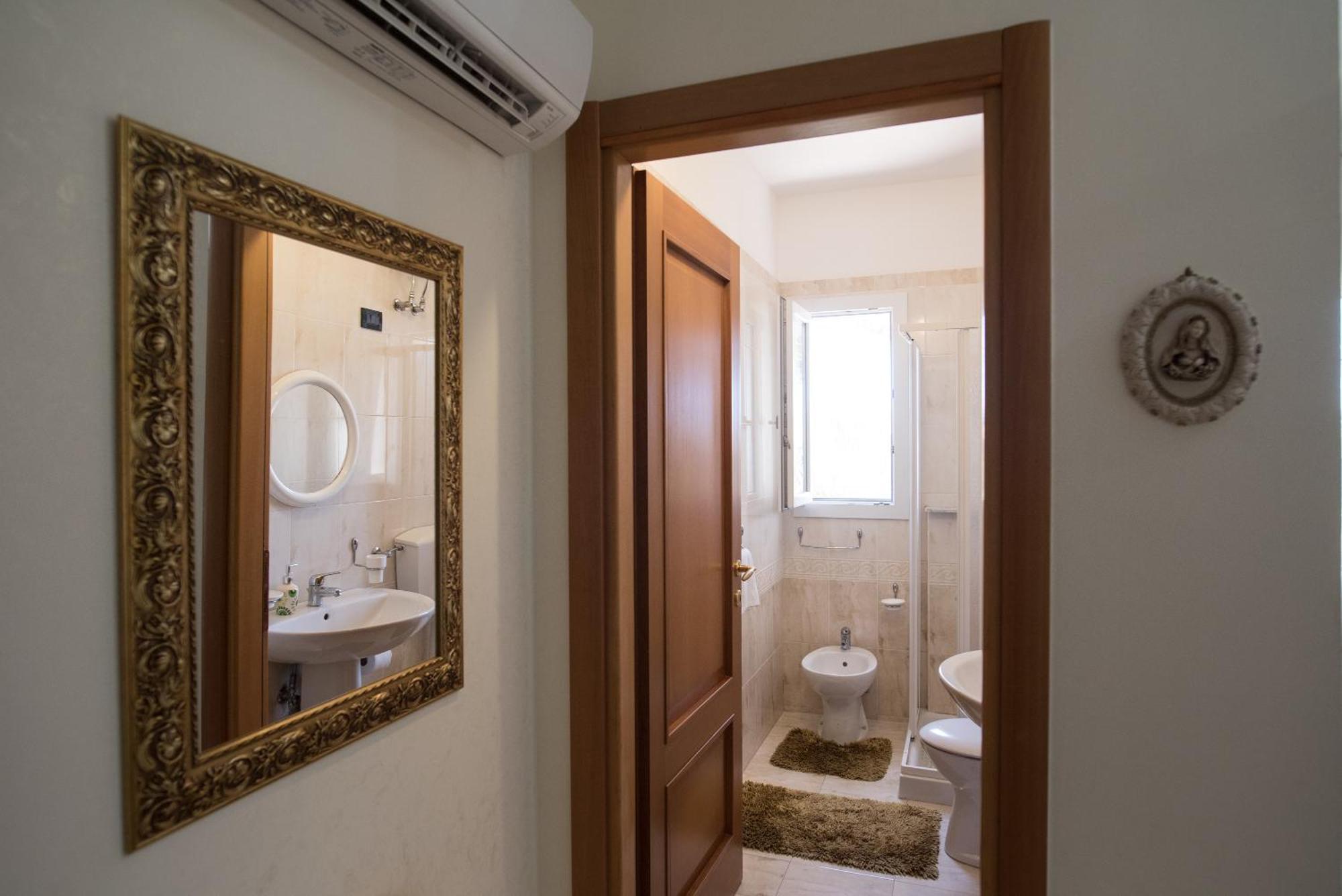 Alloggio In Villa Cristina B&B Галиполи Екстериор снимка
