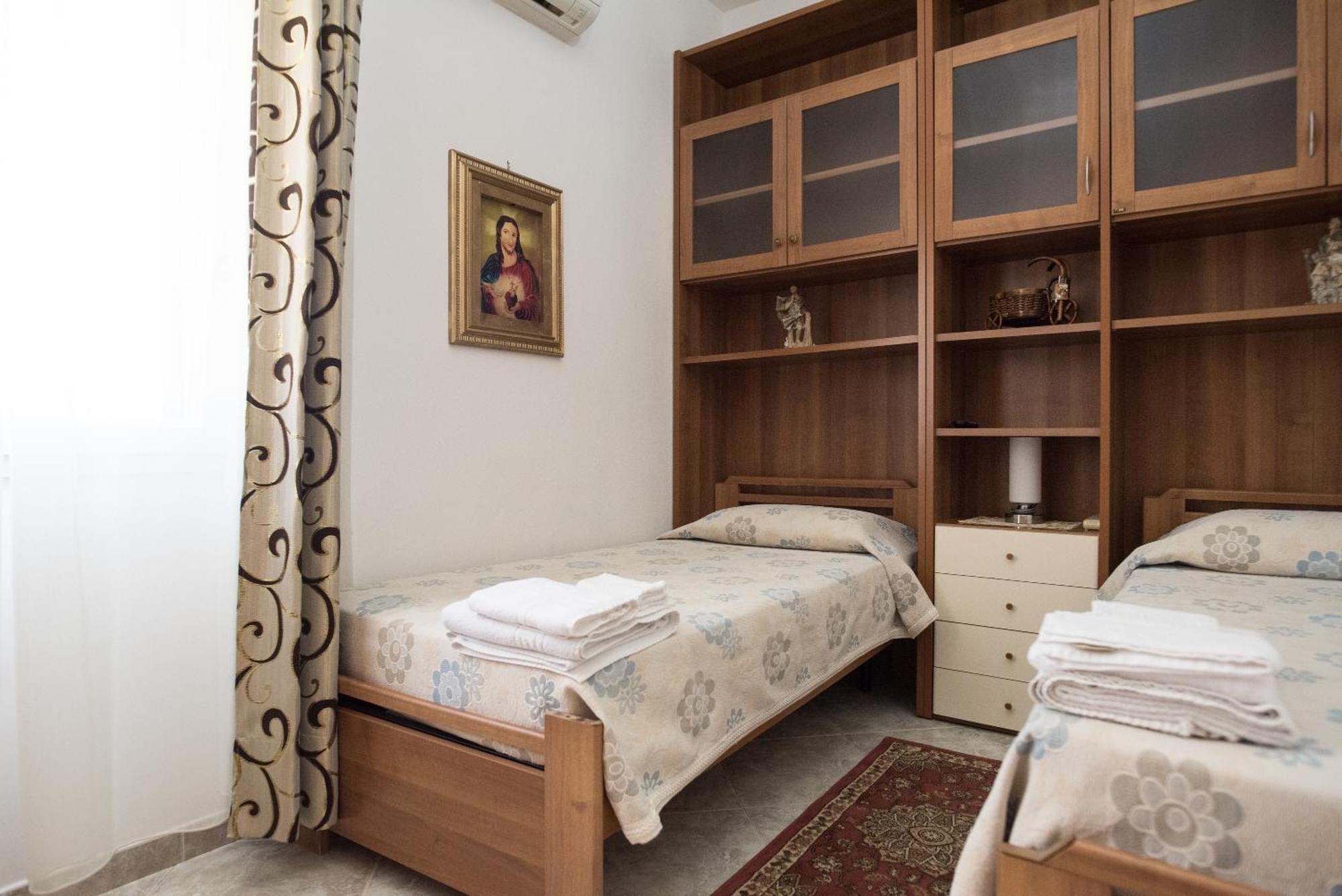 Alloggio In Villa Cristina B&B Галиполи Екстериор снимка