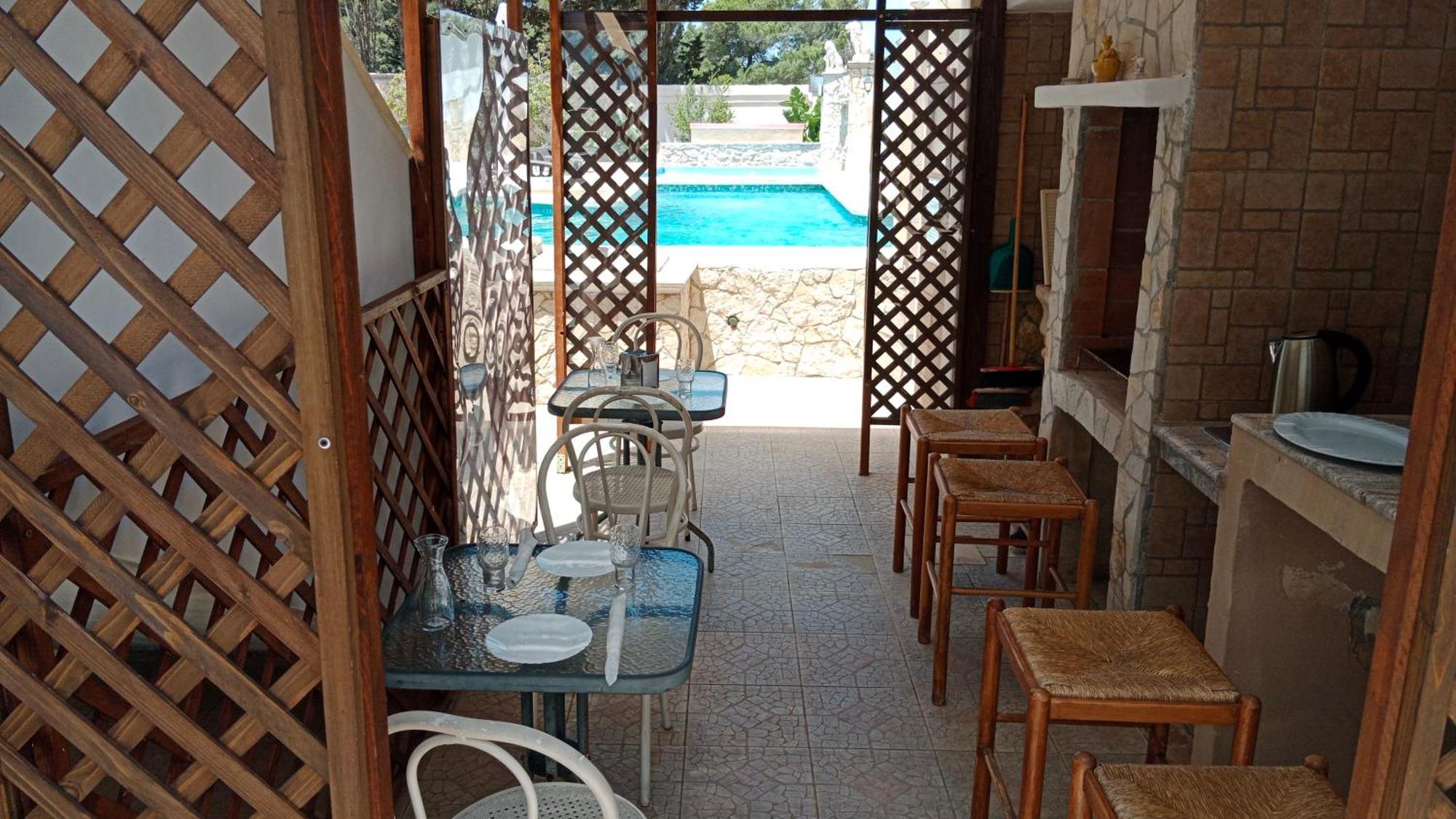 Alloggio In Villa Cristina B&B Галиполи Екстериор снимка