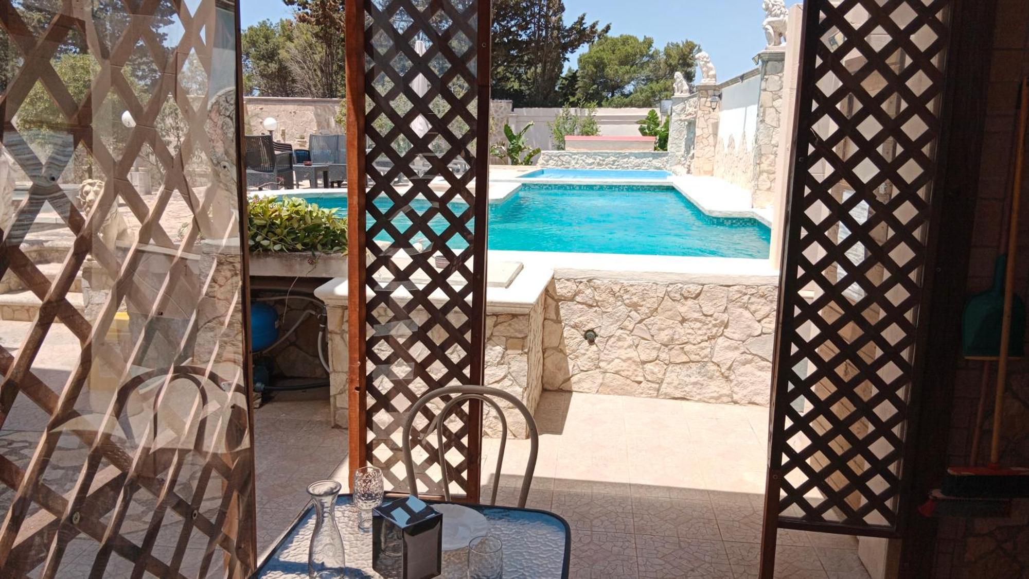 Alloggio In Villa Cristina B&B Галиполи Екстериор снимка